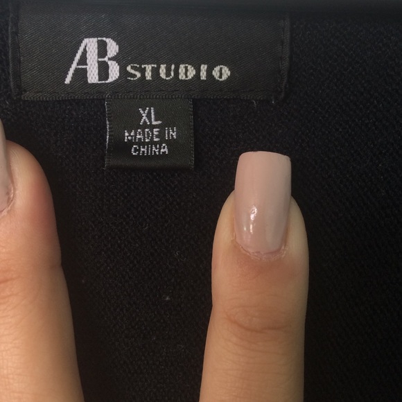 black dressy tee - Picture 2 of 3