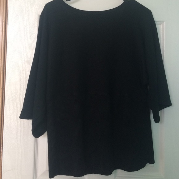 black dressy tee - Picture 3 of 3