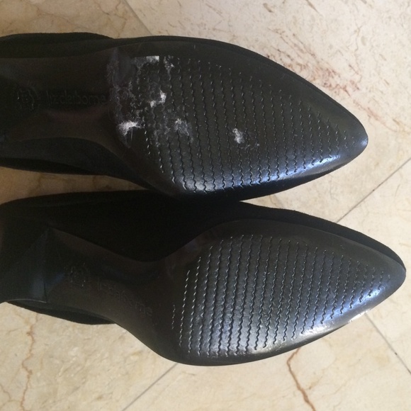 Liz Clairborne black suede pointed bootie - Picture 4 of 4