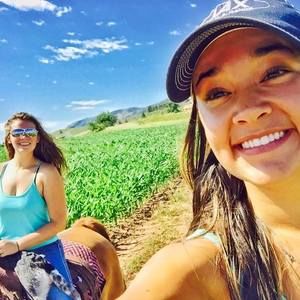 Meet your Posher, Mariel