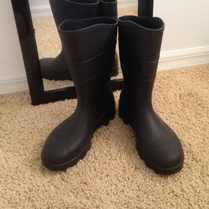 Unisex Black Rain boots/ Garden boots.