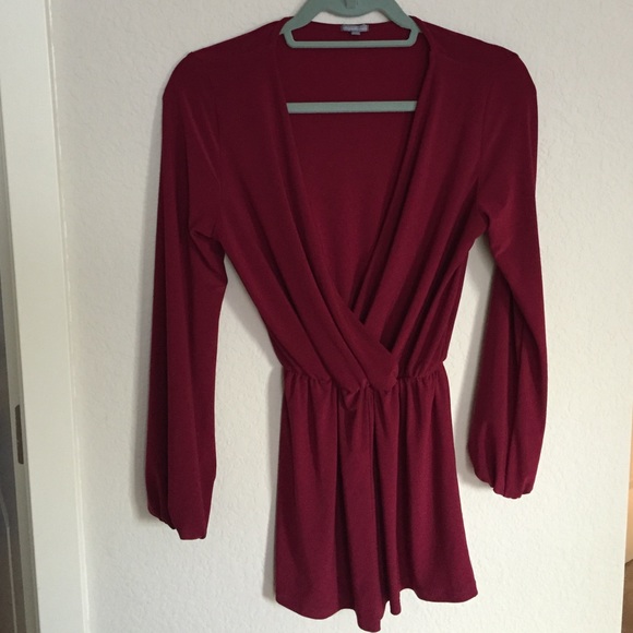 Wine colored romper - Picture 1 of 3