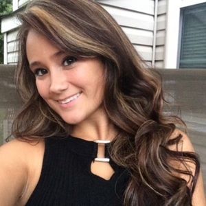 Meet your Posher, Emily