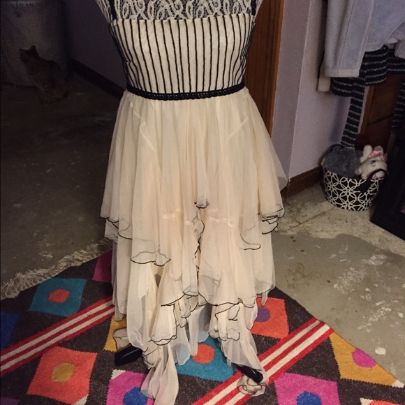 💰SOLD💰 Free People • Cascade of Ruffles Slip - Picture 2 of 4