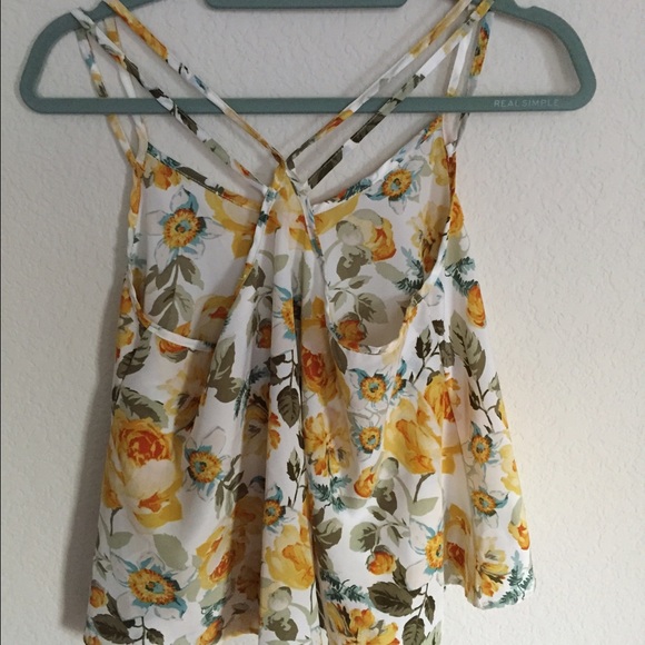 Yellow floral top - Picture 2 of 3