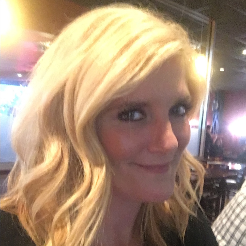 Meet your Posher, Lori