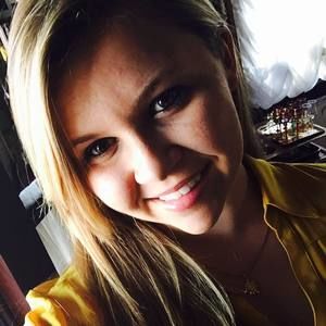 Meet your Posher, Rebecca