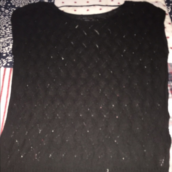 BCBG short sleeve sweater
