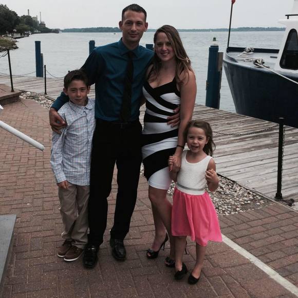 Meet your Posher, Amanda - Picture 1 of 1