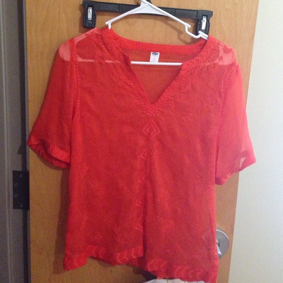 Old navy sheer coral top with design