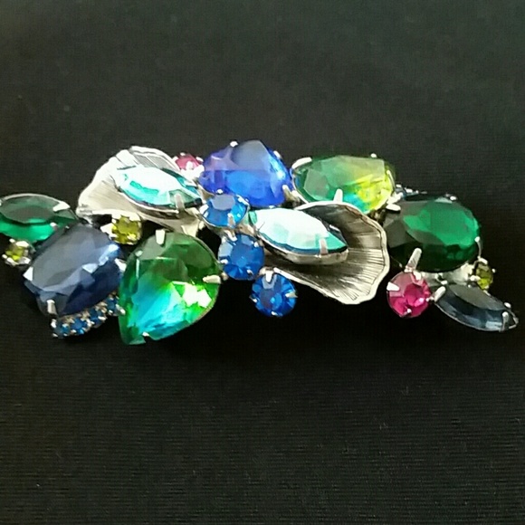 Exquisite Vintage Brooch!!