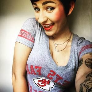 Meet your Posher, Eiselie