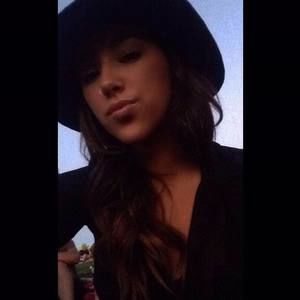 Meet your Posher, Isabella