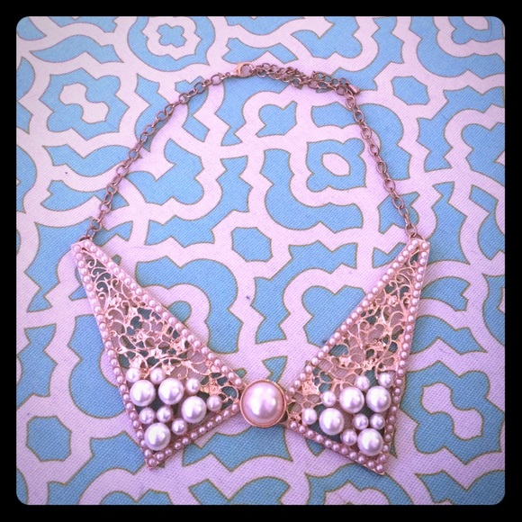 Jewelry - SOLD--Pearly whites!