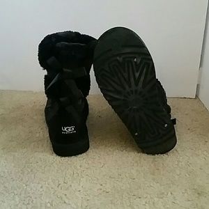 Bailey Bow uggs