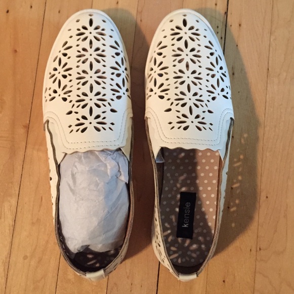 Kensie Gardenia Flat Shoe Size 9 BRAND NEW
