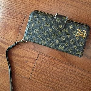 IPhone 6 (Regular) Flip Case