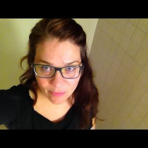 Meet your Posher, Adriana