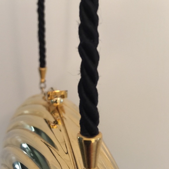 Vintage 1960s Glam Gold Purse - Picture 3 of 3