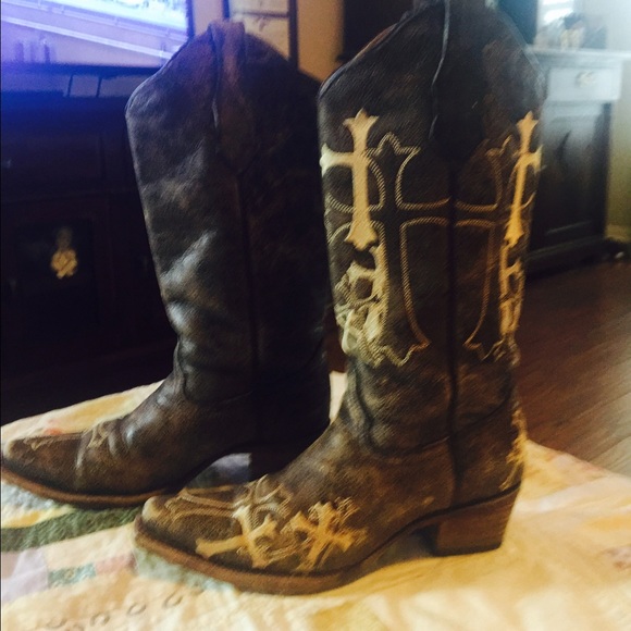 Corral boots SZ 7