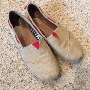 Toms burlap