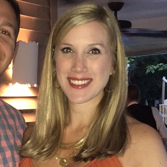 Meet your Posher, Stefani - Picture 1 of 1