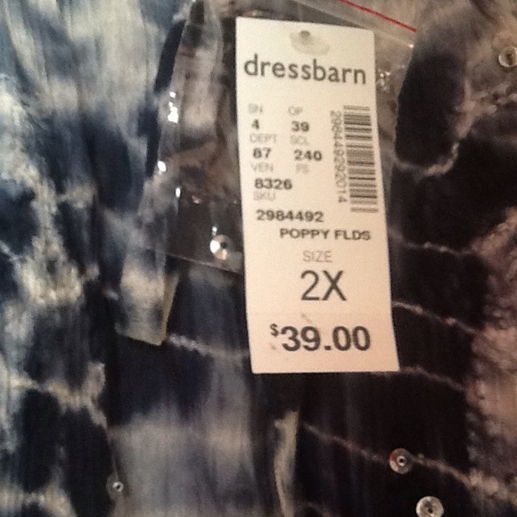 Top - Picture 2 of 3