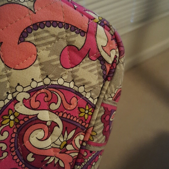 Vera Bradley Tote - Picture 3 of 4