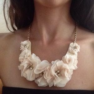 Sweet Flower Necklace