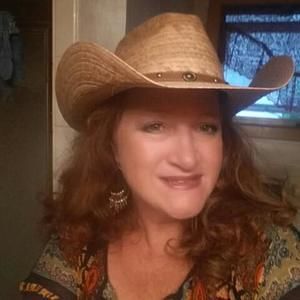 Meet your Posher, Debra