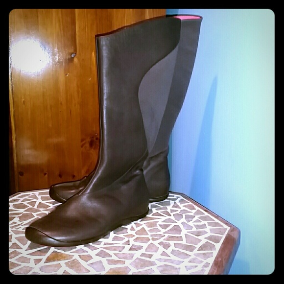 Chocolate and coral Fleece Lined Brown Tsubo Boots
