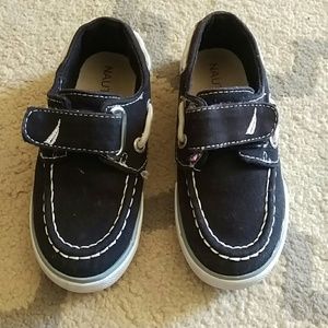 Size 7 toddler boys shoes