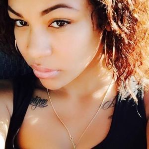 Meet your Posher, Regina