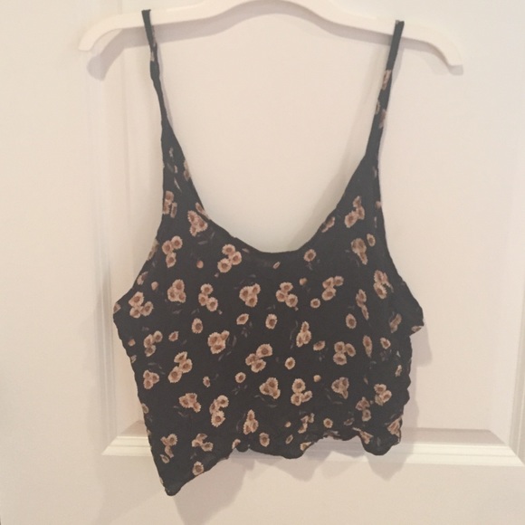 brandy melville sunflower crop top