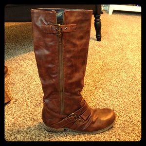 Brown Leather Zip Up Buckle Strap Boots