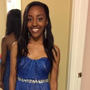 Meet your Posher, Olivia