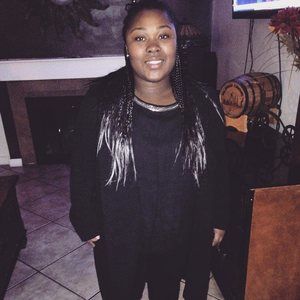 Meet your Posher, Sharina