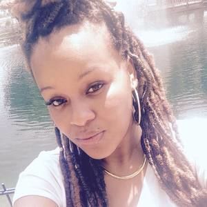 Meet your Posher, Jeanelle