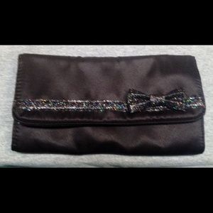 Travel makeup brush wallet