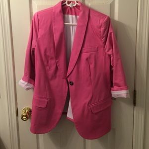 Maternity blazer- pea in the pod