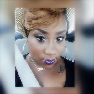 Meet your Posher, Candace