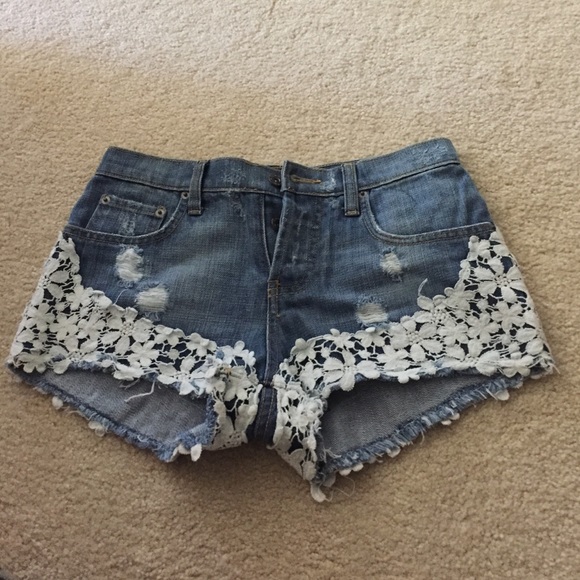 Carmar Jean shorts with crochet details