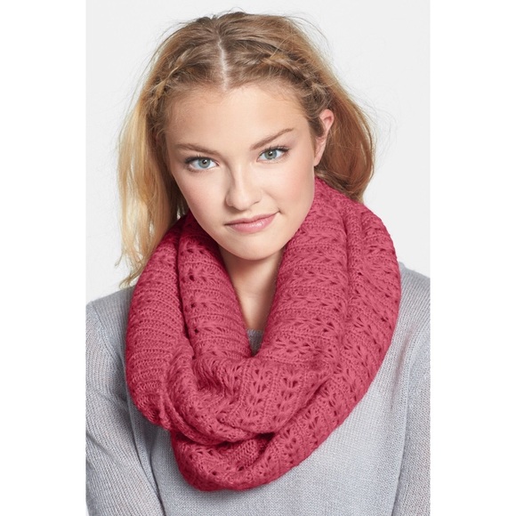 Accessories - ❌SOLD❌Infinity scarf.