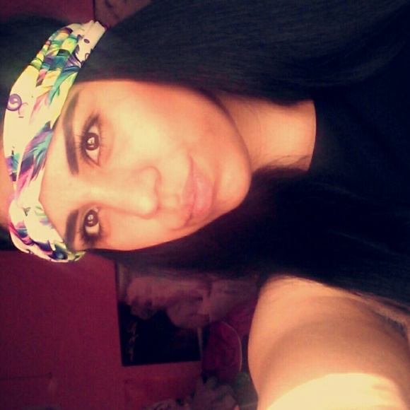 Meet your Posher, Joleen - Picture 1 of 1