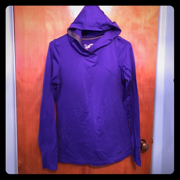 Under Armour Hoodie!  🅛🅘🅚🅔 🅝🅔🅦!