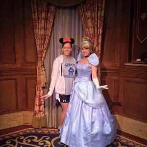 Meet your Posher, Alexandra