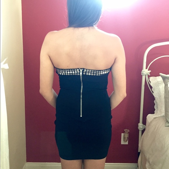 LBD - Picture 3 of 3