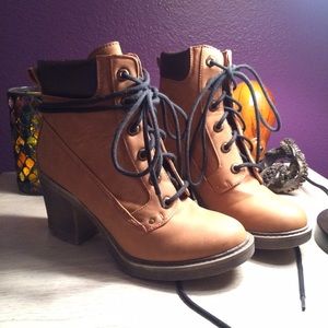 Tan heeled boots Tan heeled boots