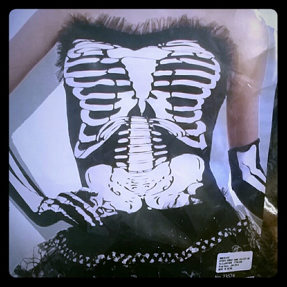 Skeleton costume