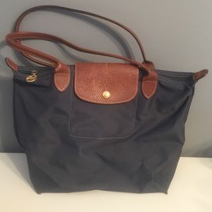 Navy Longchamp Medium Shoulder Tote